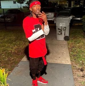 Meet your Posher, Vincent